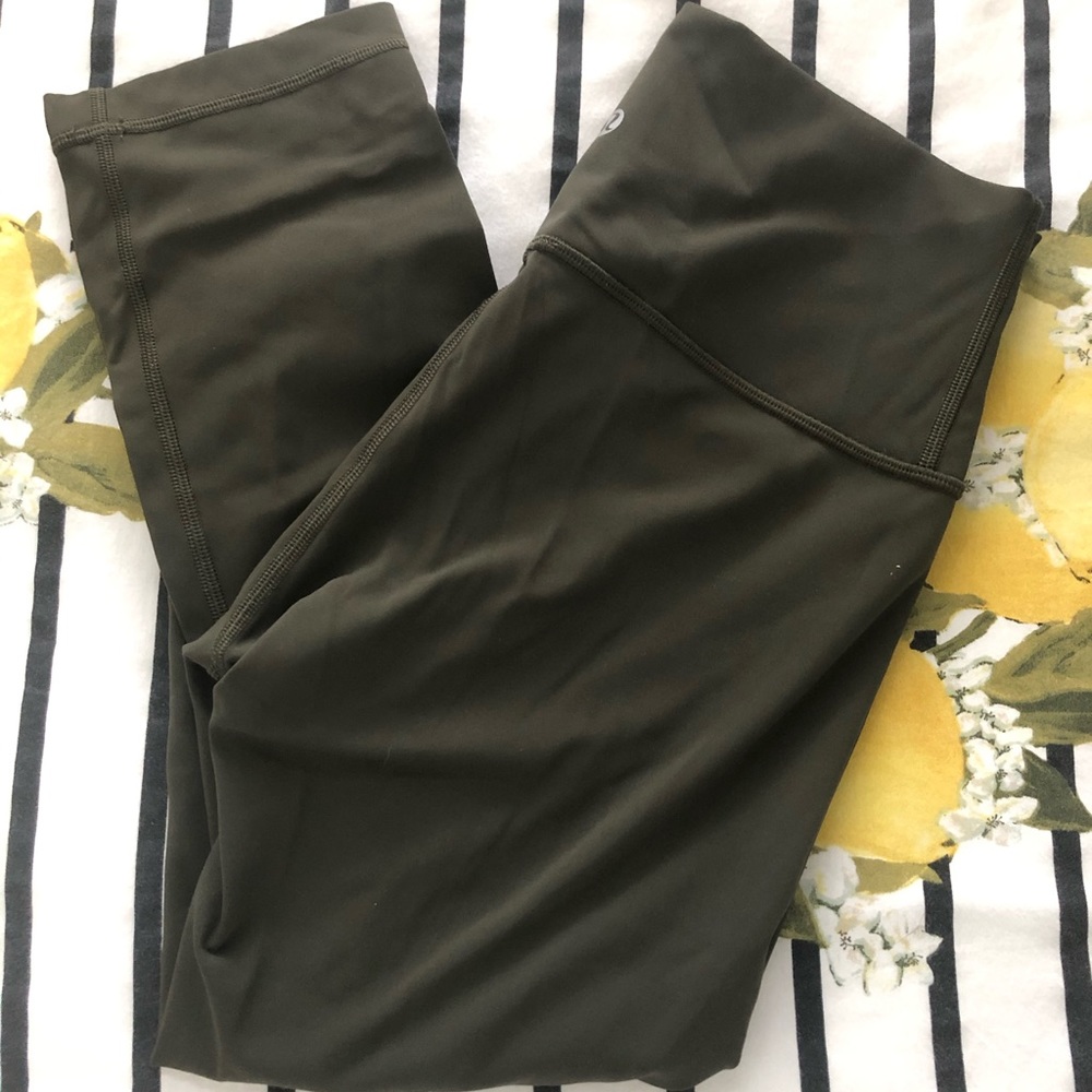 Lululemon leggings!